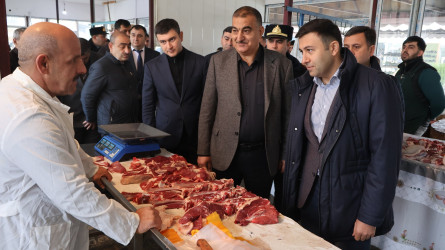 Rayon İcra Hakimiyyətinin başçısı Orxan Mürsəlov kənd təsərrüfatı məhsullarının satış bazarında olub.