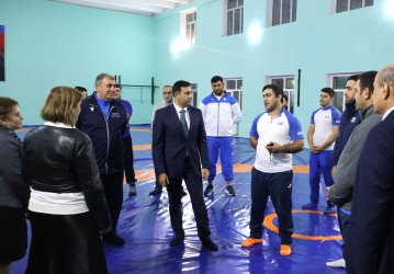 Rayon İcra Hakimiyyətinin başçısı Orxan Mürsəlov idmanın yunan-Roma güləş növü ilə məşğul olan idmançılarla görüşüb