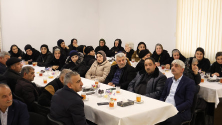 Rayon İcra Hakimiyyətinin başçısı Orxan Mürsəlov şəhid ailələri ilə görüşüb
