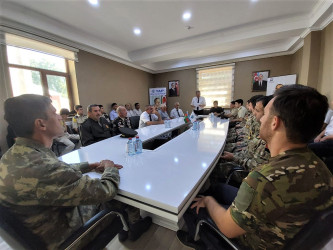 “Heydər Əliyev-Azərbaycanda ordu quruculuğu” mövzusunda görüş keçirildi