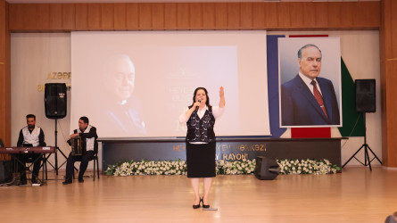 Göyçayda Müstəqil Azərbaycan dövlətinin qurucusu, görkəmli siyasi və dövlət xadimi, xalqımızın Ümummilli Lideri Heydər Əliyevin anadan olmasının 103-cü ildönümü qeyd olunub