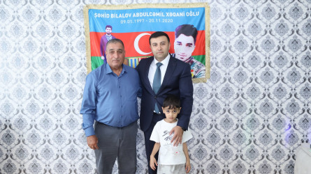 Göyçay Rayon İcra Hakimiyyətinin başçısı Orxan Mürsəlov şəhid Abdulcəmil Bilalovun övladları Mustafa və Ahmedi doğum günü münasibətilə təbrik edib