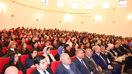 Göyçayda Müstəqil Azərbaycan dövlətinin qurucusu, görkəmli siyasi və dövlət xadimi, xalqımızın Ümummilli Lideri Heydər Əliyevin anadan olmasının 103-cü ildönümü qeyd olunub