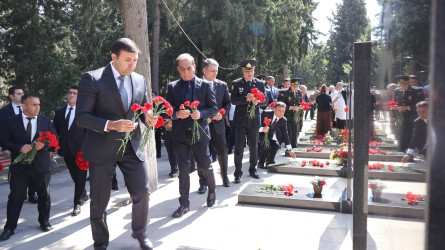 Anım Günü ilə əlaqədar Göyçay Şəhidlər Xiyabanı ziyarət olunub