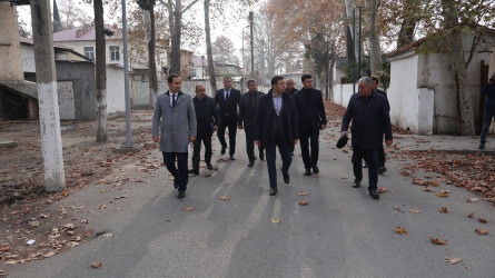 Rayon İcra Hakimiyyətinin başçısı Orxan Mürsəlov çoxmənzilli binalara baxış keçirib