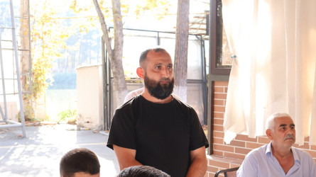 Göyçay Rayon İcra Hakimiyyətinin başçısı Orxan Mürsəlov Şıxlar kəndində səyyar qəbul keçirib