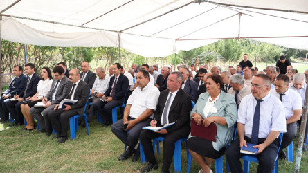 Göyçay Rayon İcra Hakimiyyətinin başçısı Aşağı Qaraməryəm kəndində səyyar qəbul keçirib