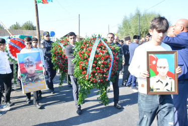 Birinci Qarabağ müharibəsində itkin düşmüş və şəxsiyyəti müəyyənləşdirilən şəhid Piriyev İsmət Medal oğlunun nəşi torpağa tapşırılıb