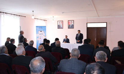Göyçay Rayon İcra Hakimiyyətinin başçısı Orxan Mürsəlov Şahsoltanlı kəndində səyyar qəbul keçirib