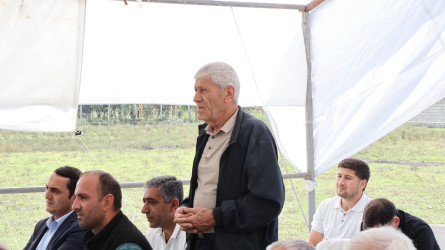 Göyçay Rayon İcra Hakimiyyətinin başçısı Orxan Mürsəlov Mollahacılı kəndində səyyar qəbul keçirib
