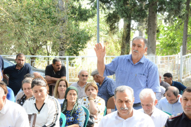 İcra Hakimiyyətinin başçısı Cəyirli kəndində növbəti səyyar qəbul keçirib